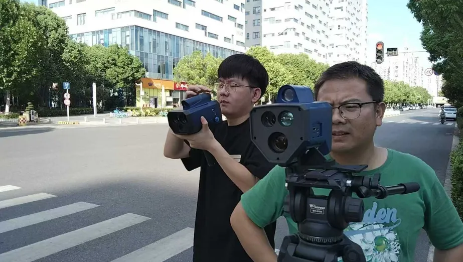 What is the difference between a handheld speed meter and a handheld speed gun?